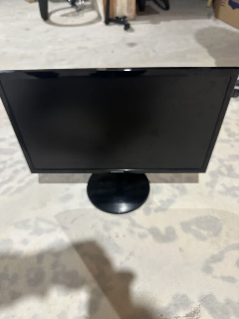 22'' Samsung Pc Monitor Model LS22F350FHNXZA  HDMI
