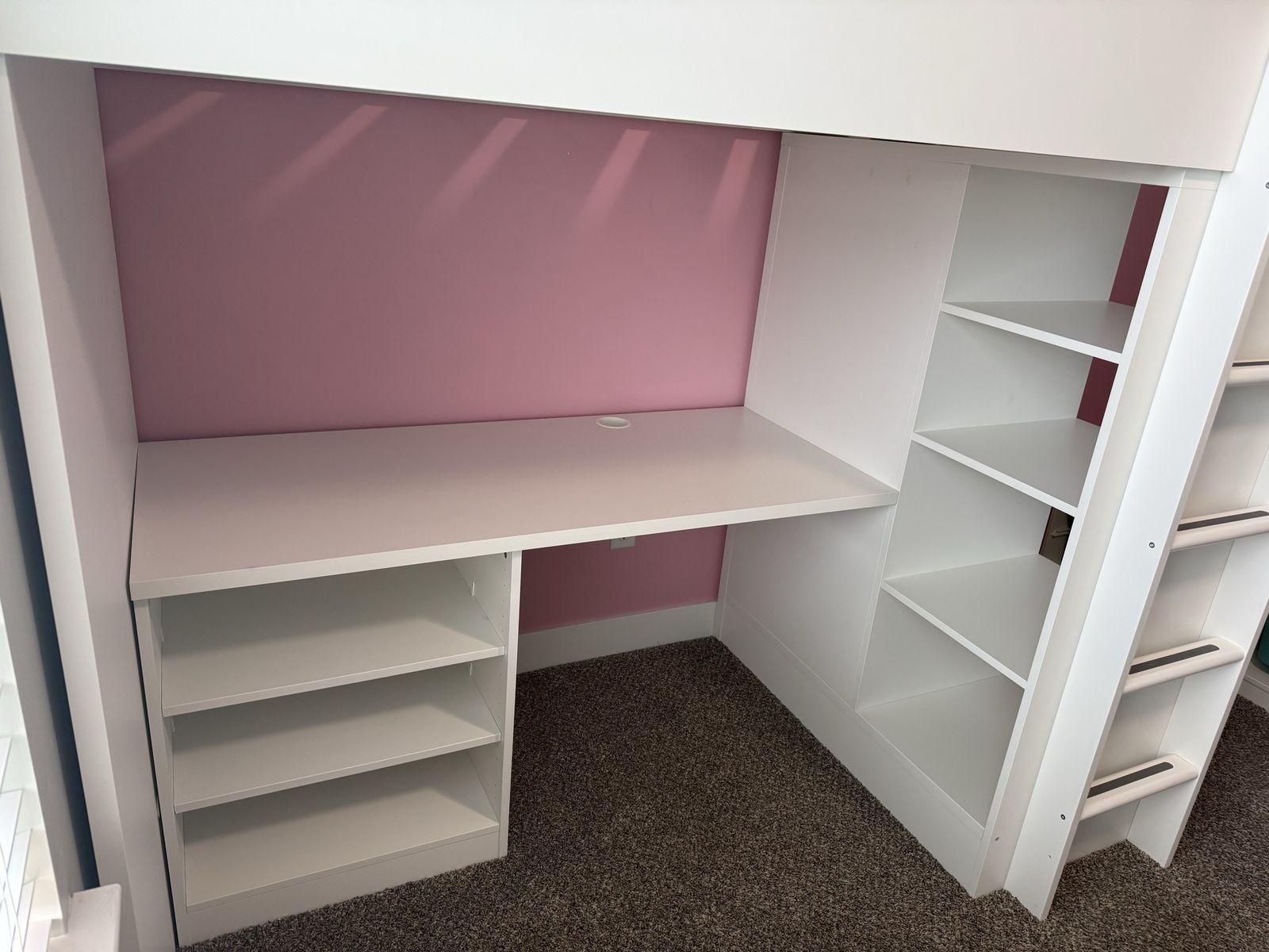 Main image 12