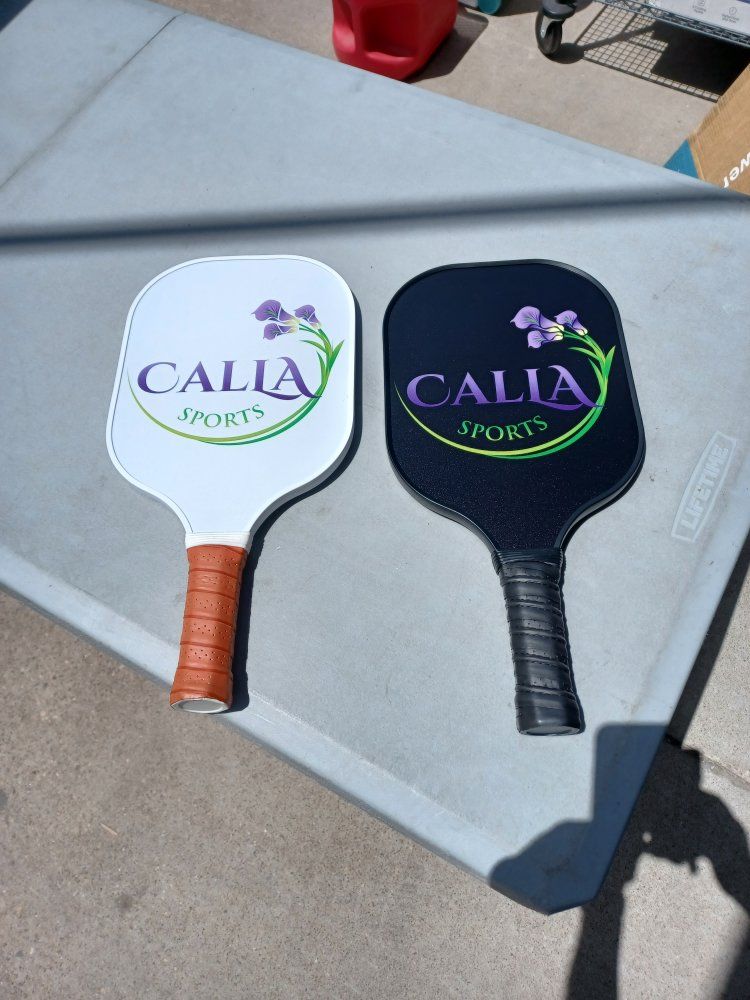 Pickleball paddle