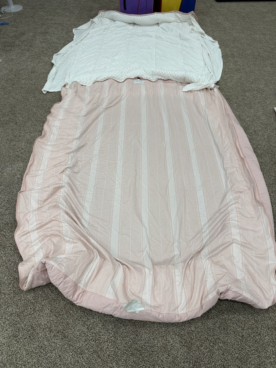 Main image 7