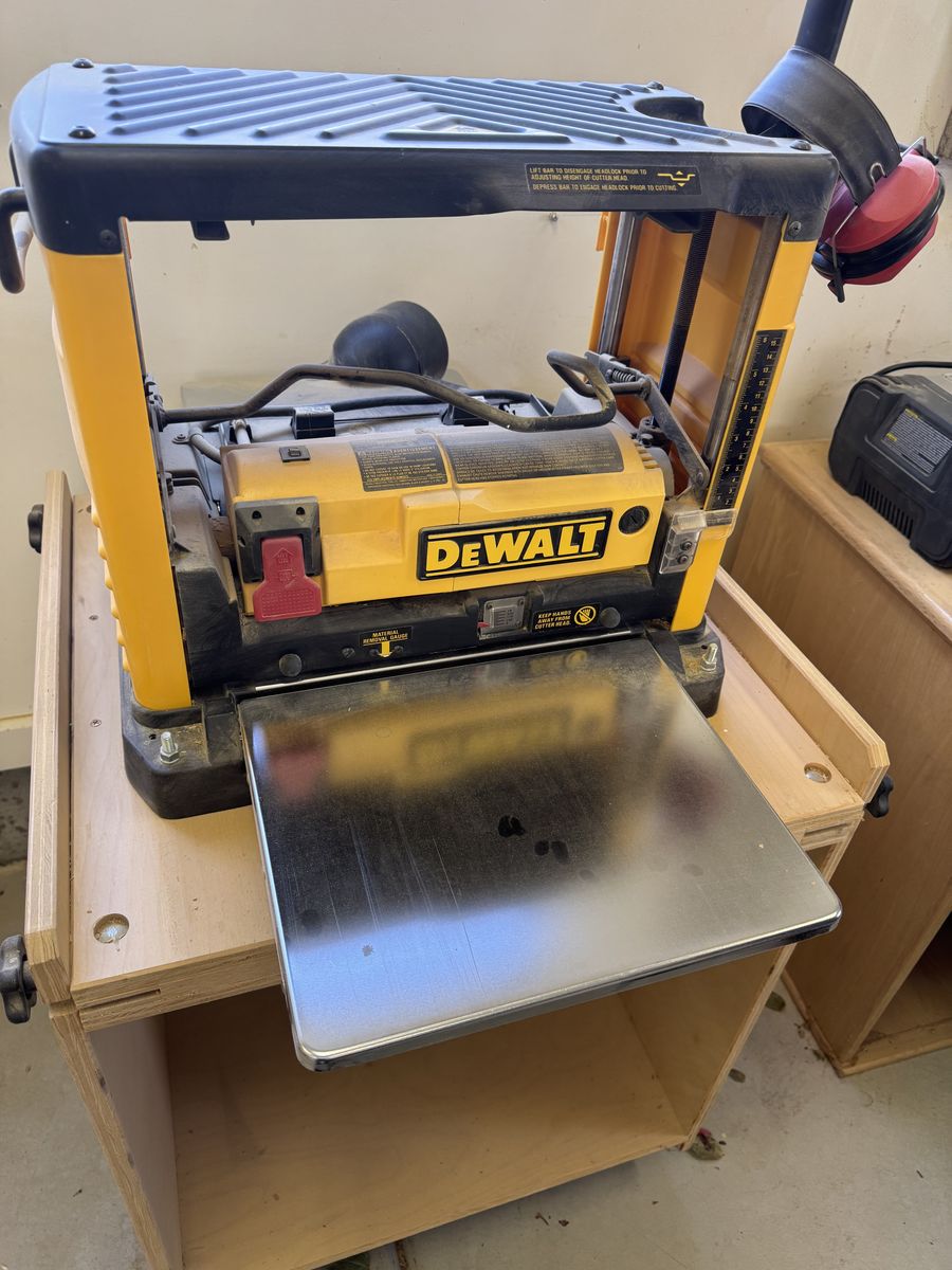 Dewalt Thickness Planer