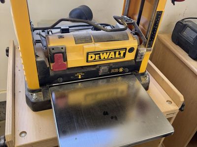 Dewalt Thickness Planer