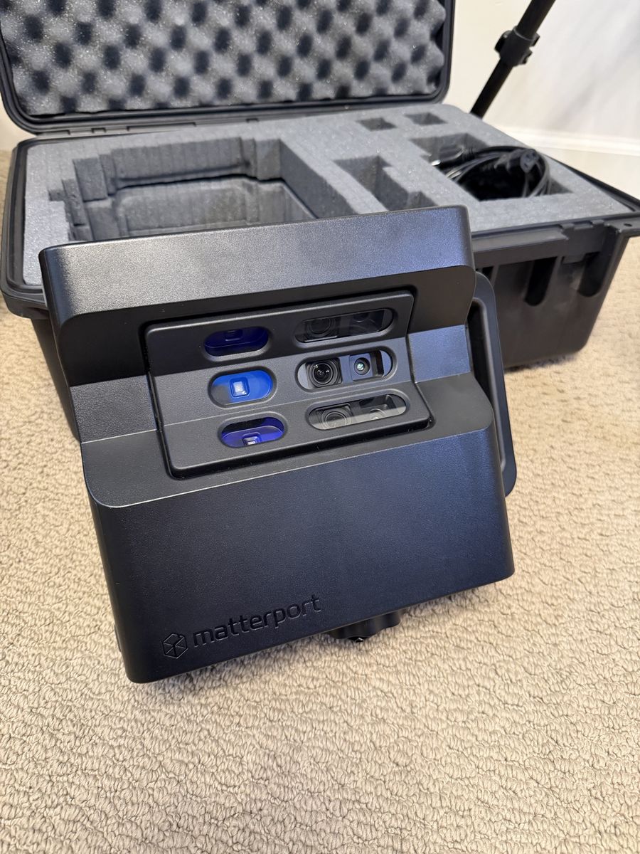 Matterport Pro 2 Camera + Tripod + Hardcase