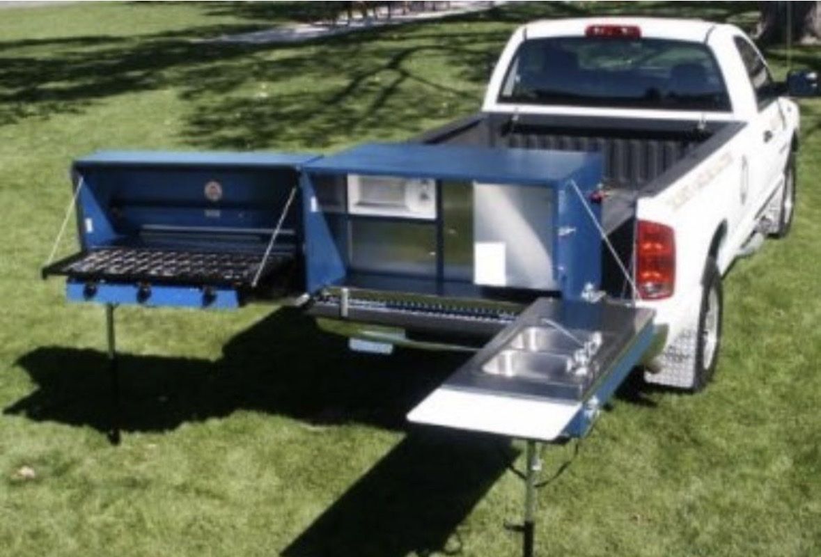 Cook Industries Portable Tailgate & Backyard Combo Outdoor Kitchen Unit