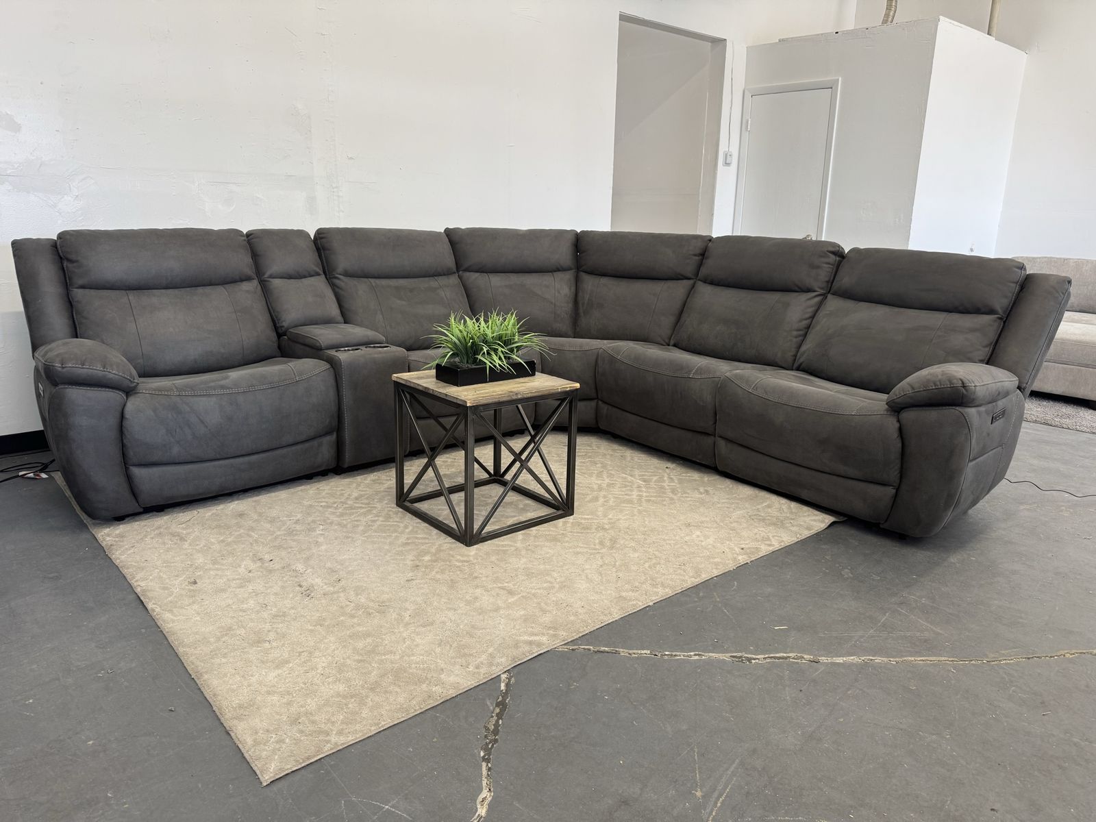 GRAY COSTCO FABRIC POWER RECLINER SECTIONAL SOFA COUCH