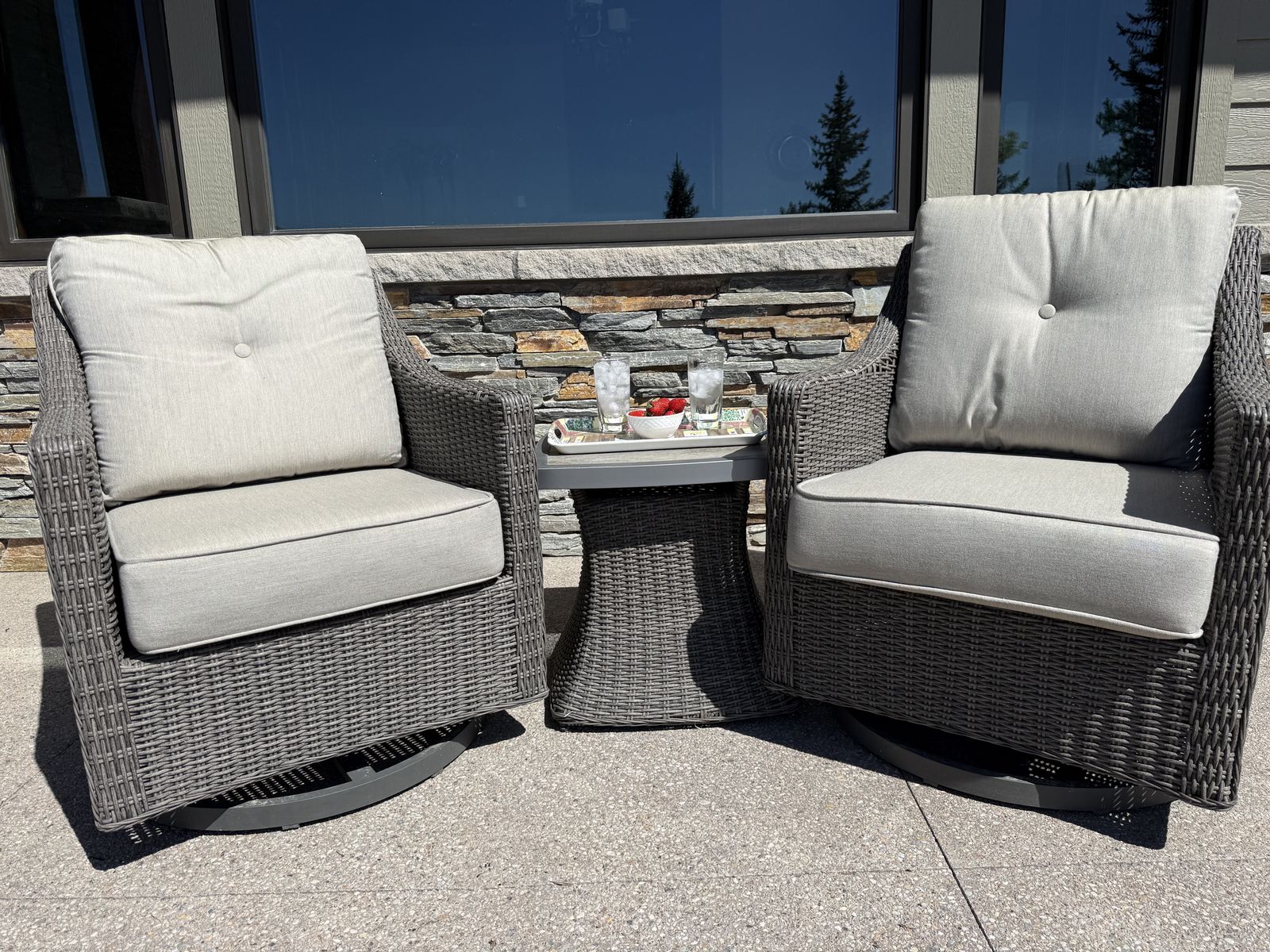 Wicker, Swivel Patio Chairs