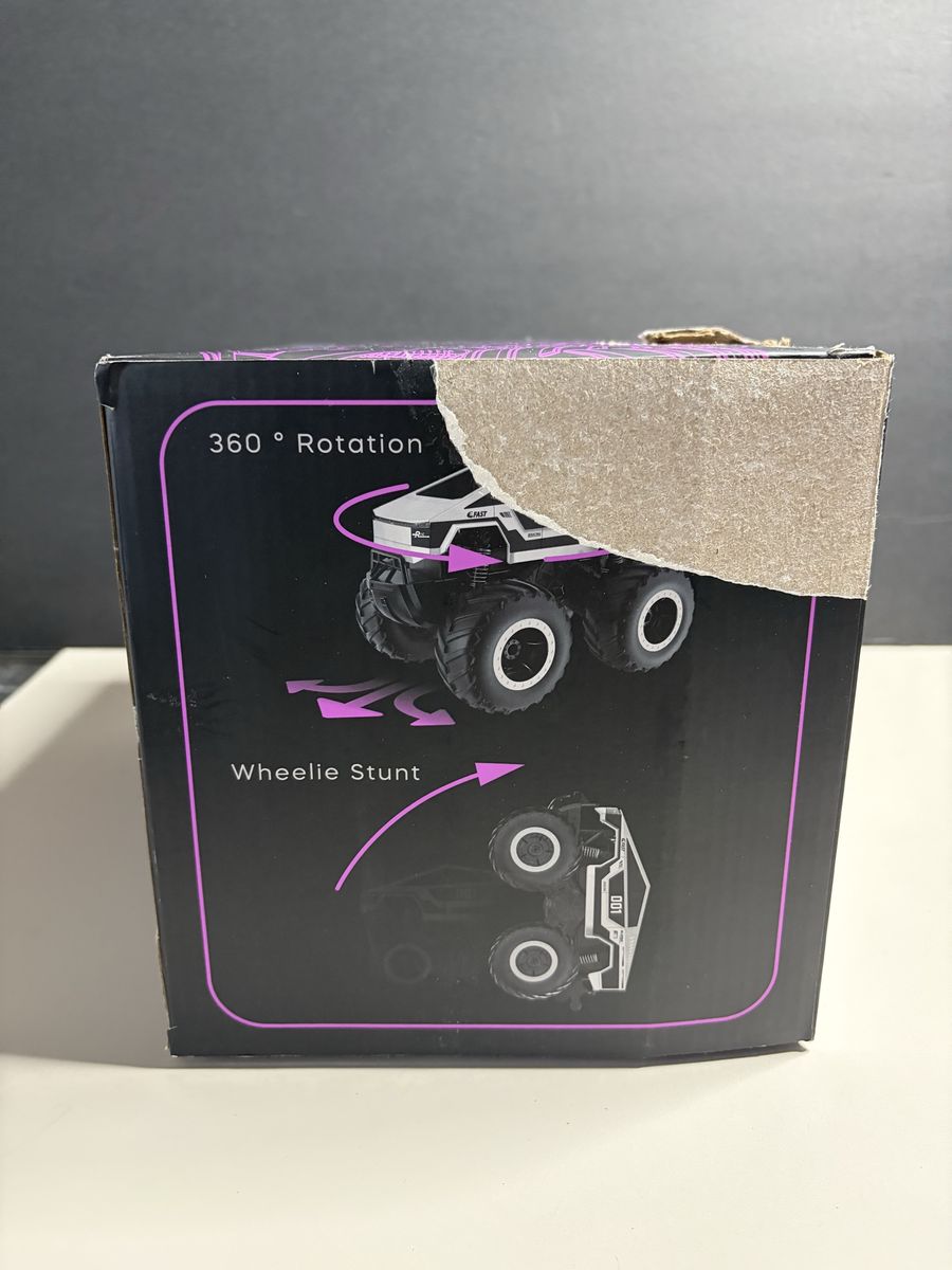 Main image 3