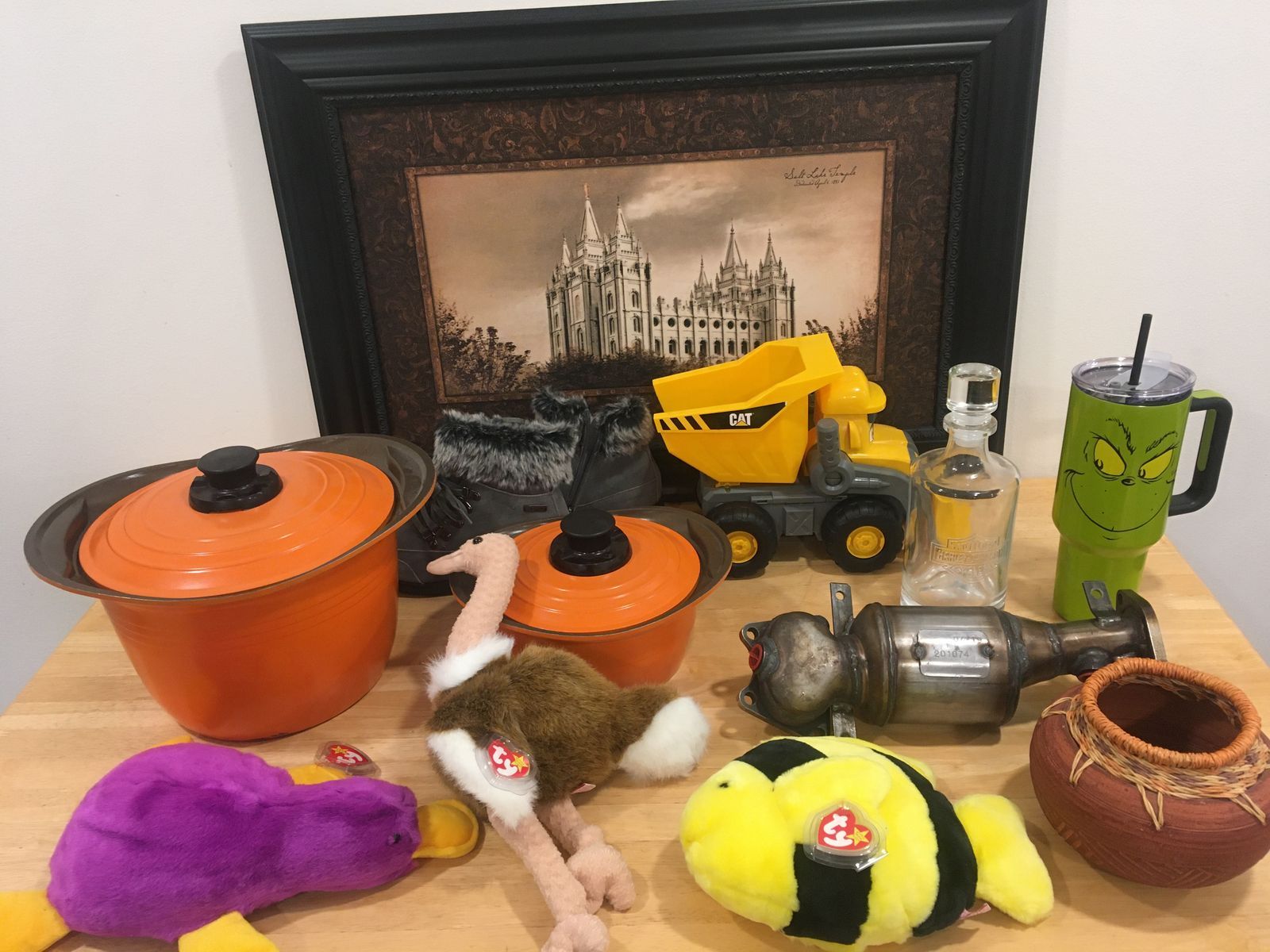 lot of great items " 385-528-5047