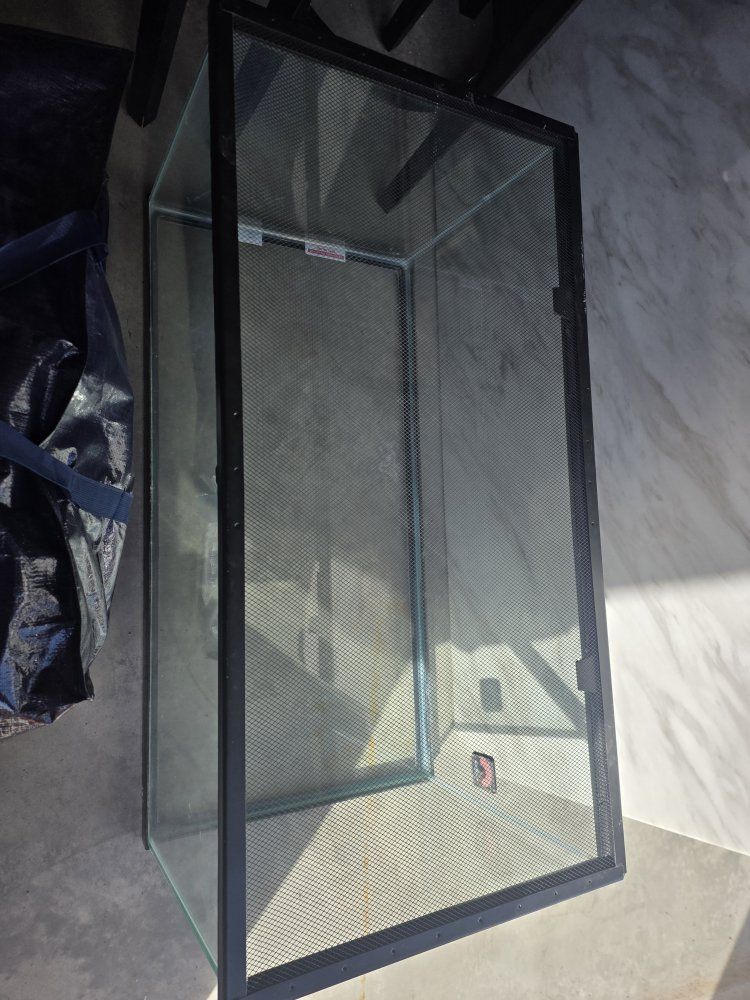Main image 2