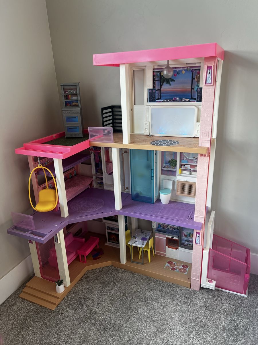 Barbie dream house