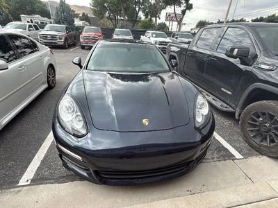 2016 Porsche Panamera Base