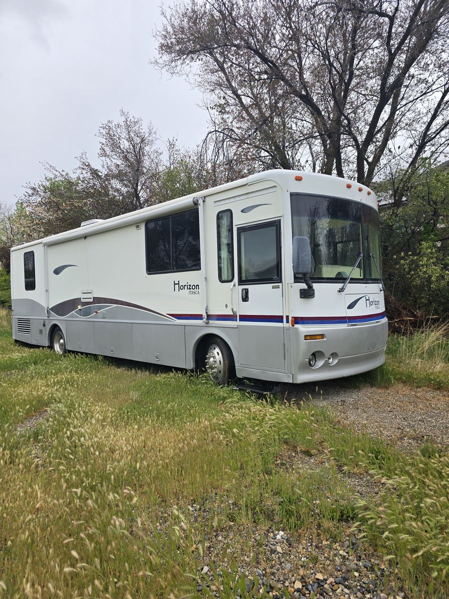 2001 Itasca Horizon Diesel Pusher