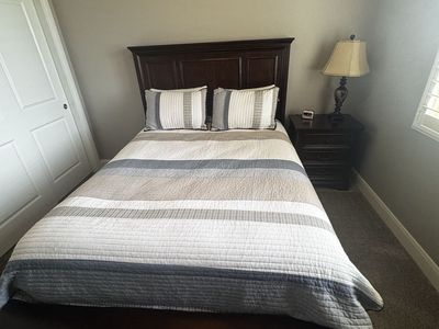 Queen size bed w/underneath storage