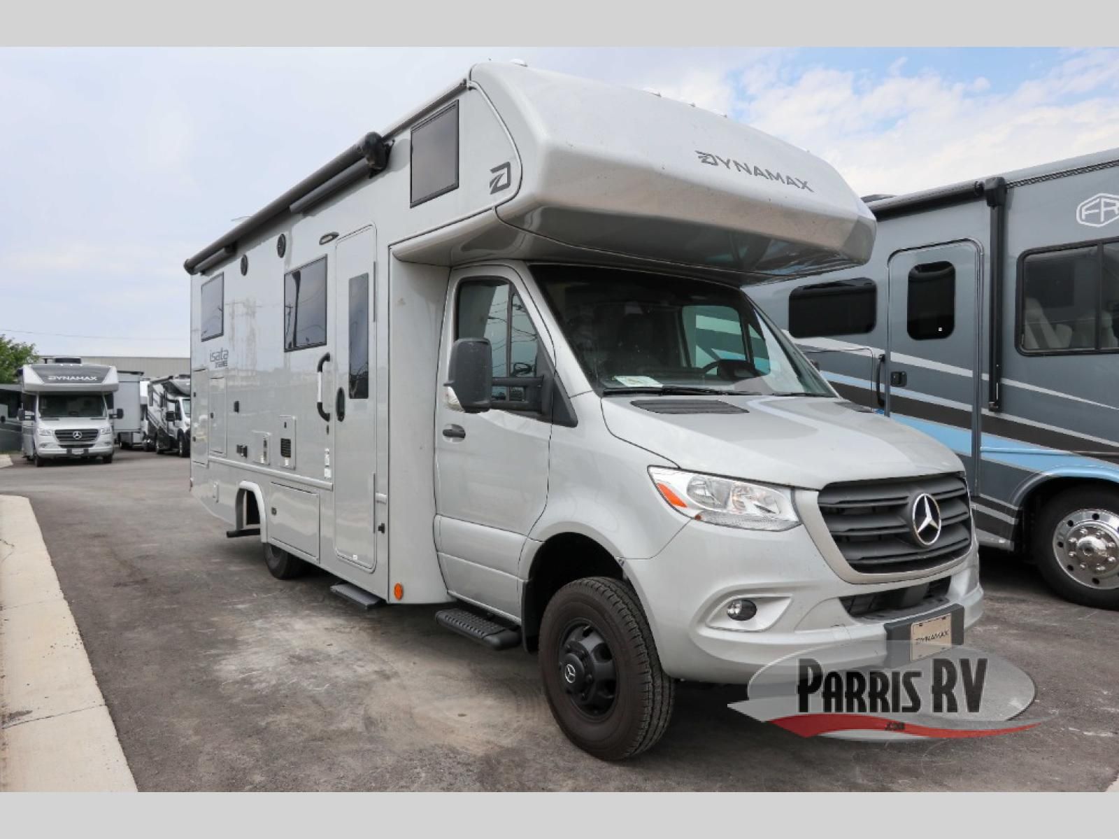 New 2027 Dynamax isata 3 24TWAWD