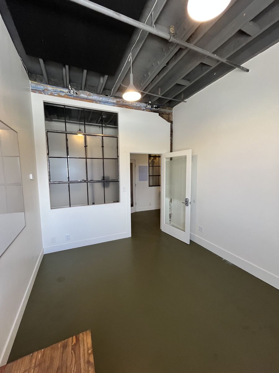 Main image 2