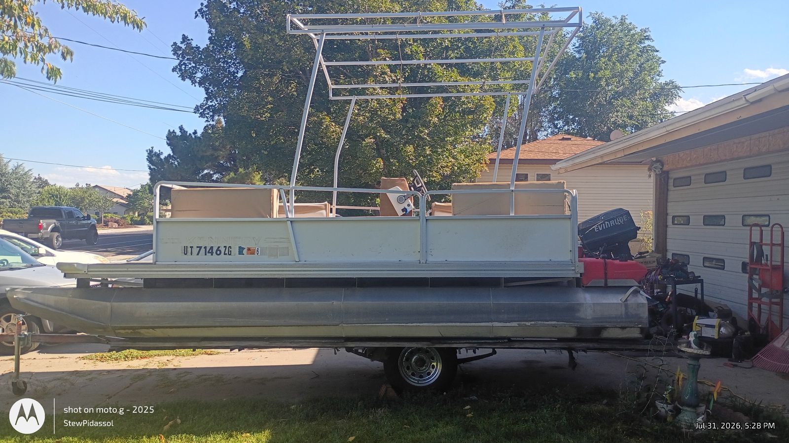 Pontoon by Kennedy