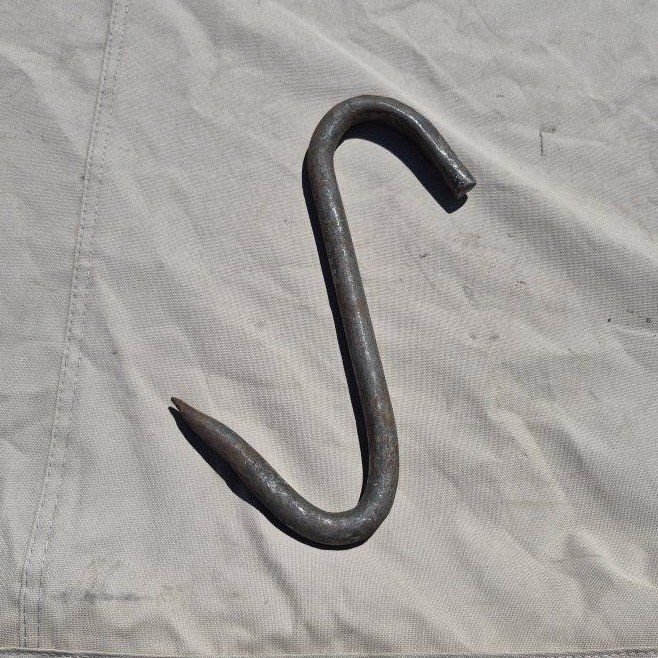 Heavy-Duty Metal S-Hook