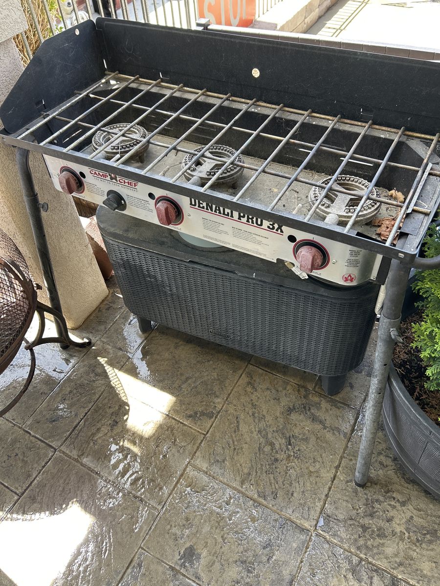 Camp chef outdoor stove