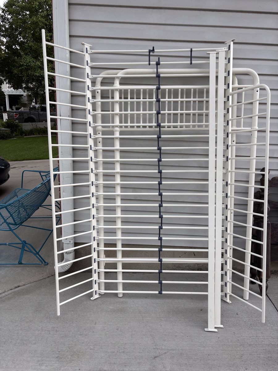 Twin Size Loft bed see description 