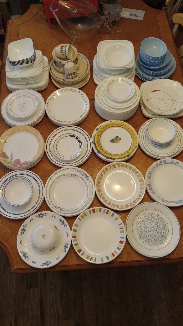 Corelle Dishes Dinner Lunch Plates and Bowls