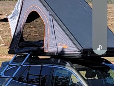 For Sale: 2021 Roofnest Falcon Rooftop Tent – Excellent Condition ($1800)