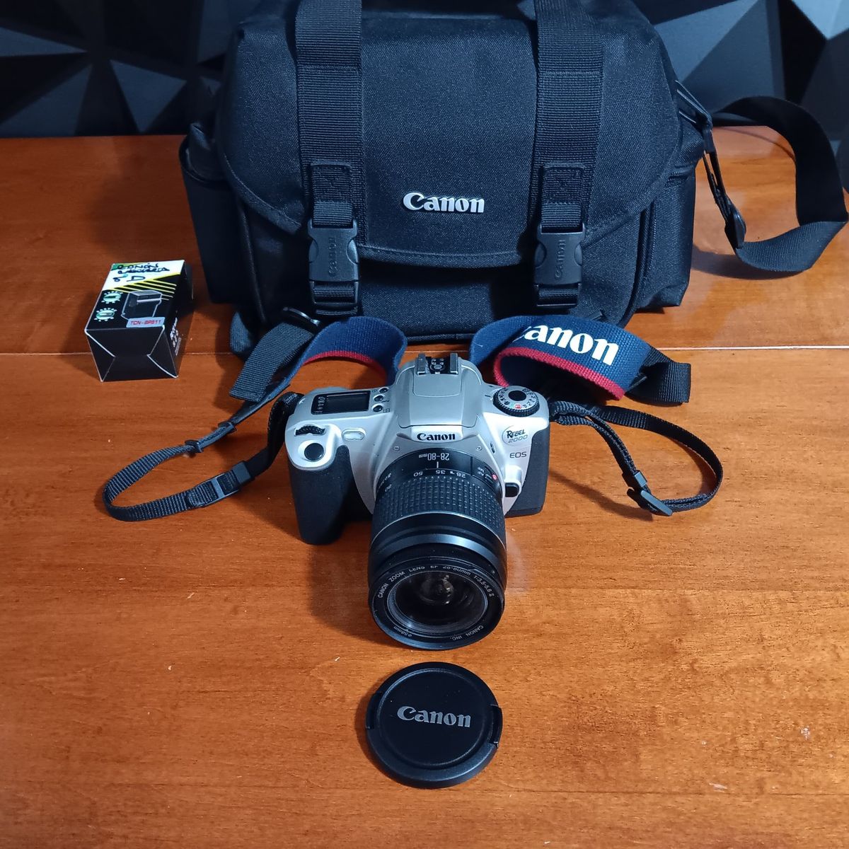 Canon EOS Rebel 2000, 35mm. SLR FilmCamera w/ Cano