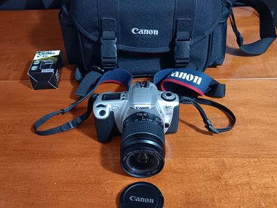 Canon EOS Rebel 2000, 35mm. SLR FilmCamera w/ Cano