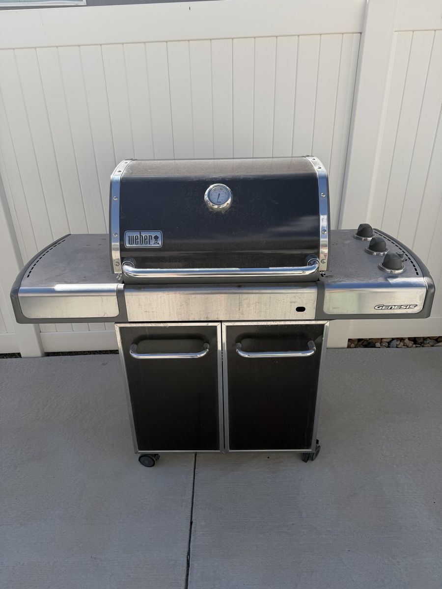 Weber Genesis