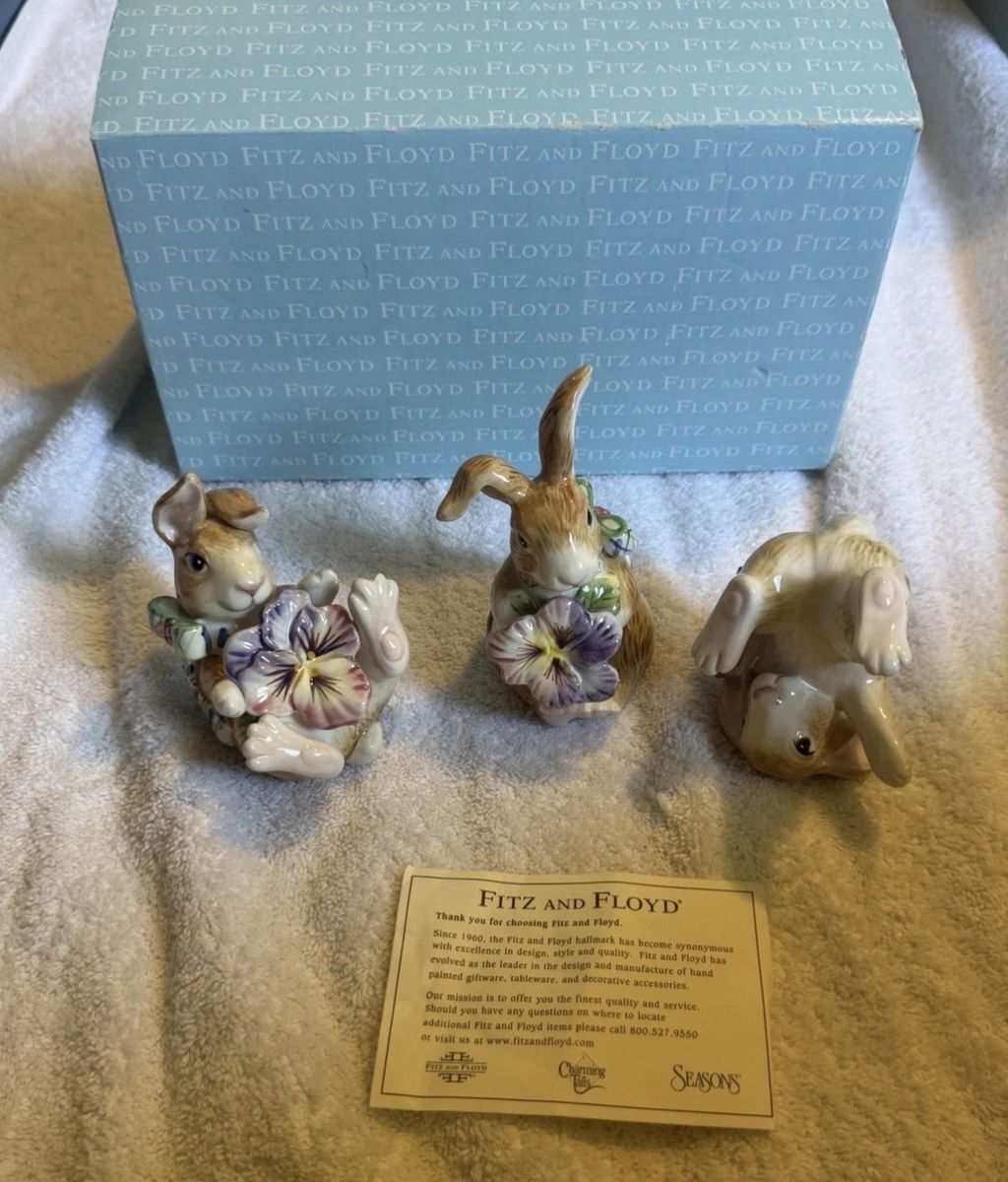 Fitz and Floyd Charming Seasons Easter Bunny Figurines Set of 3 Pansy Spring Decor MIB