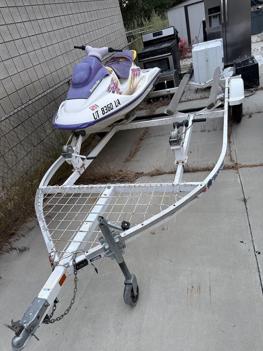 1999 yacht club jet ski trailer