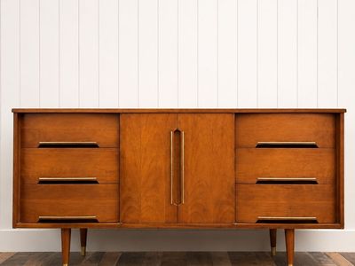 Stunning Mid Century Modern Dresser