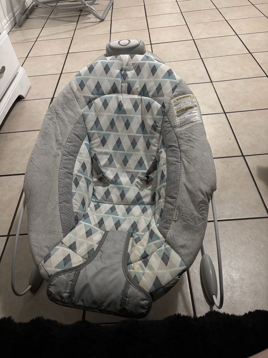 Baby bouncer