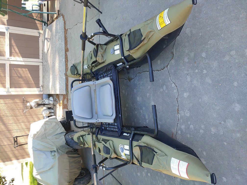 Classic Accessories Colorado 9ft. pontoon boat