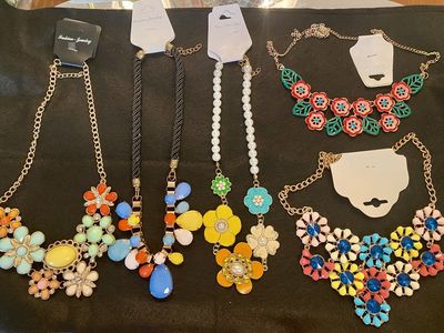 NEW- Colorful Flower & Gems Statement Necklaces - Floral & Beaded Designs, New with Tags $8-$10 - C PIX