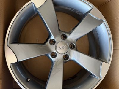 Audi 19x8.5 OEM Sport Wheels - 5x112 Bolt Pattern (S4, S5, SQ5)
