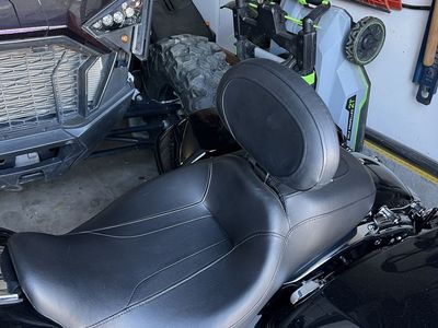 HogWorkz Motorcycle Driver Backrest Adjustable & Detachable - Black, Excellent Condition