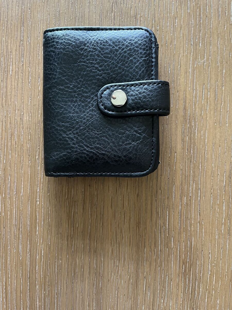 Women's black wallet - 4 1/4 x 3 1/4 - BRAND NEW