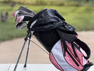 New, Precise X7 age 6-8 Pink Golf Club Set with Stand Bag