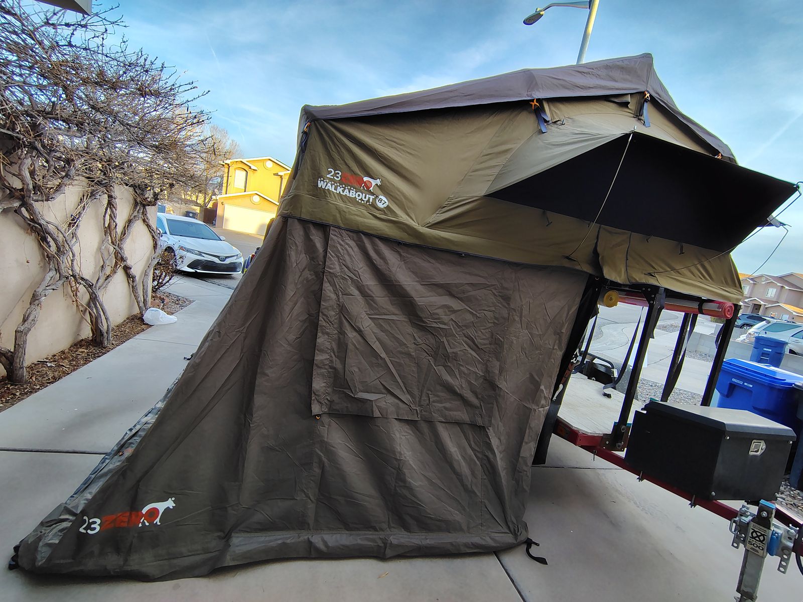 23Zero Walkabout 87 Rooftop Tent and Annex