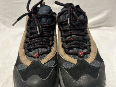 Vasque women’s size 8.5 beige/gray mid hiking boot