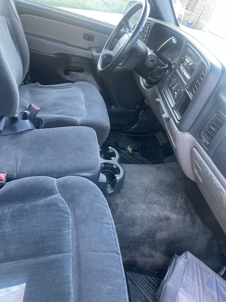 2002 Chevrolet Suburban LS