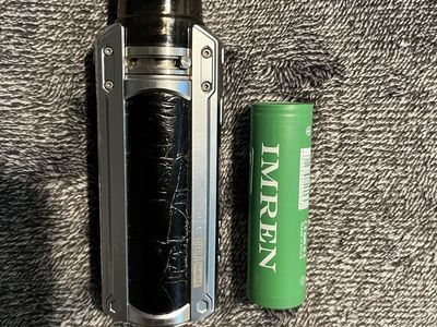 Lost Vape Ursa Quest Multi Pod Mod Kit Silver & Black with Imren 21700 Battery