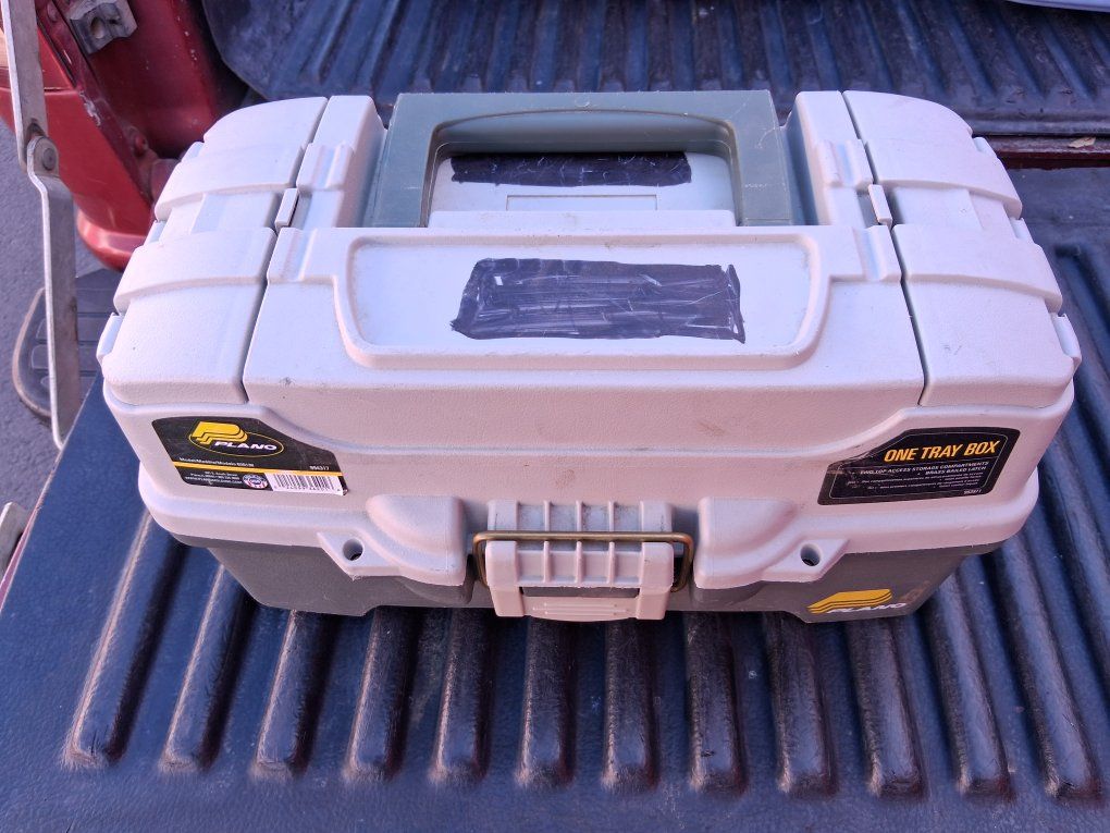 Small Clean Like New Plano Fishing Tackle Box!
