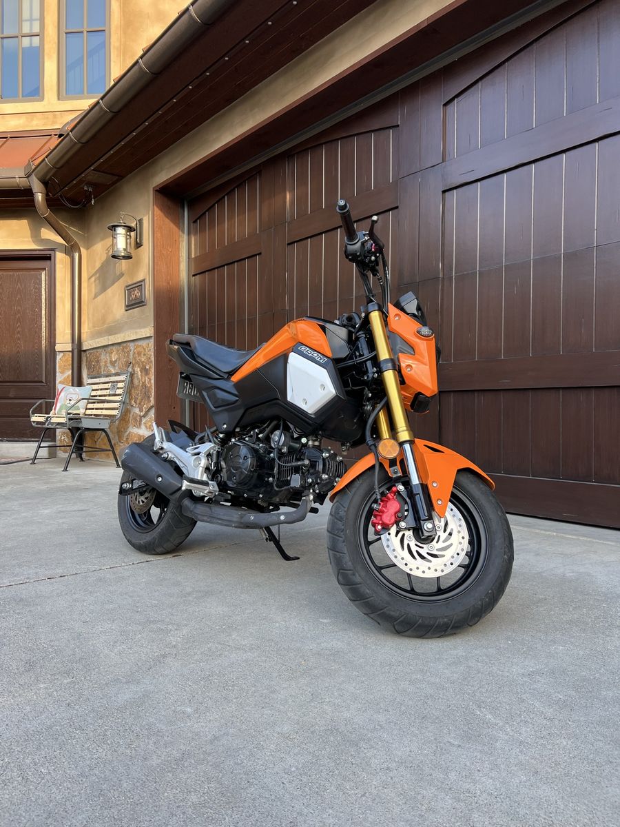 2020 Honda Grom 125cc MiniMOTO Motorcycle - Orange, Low Mileage, Excellent Condition