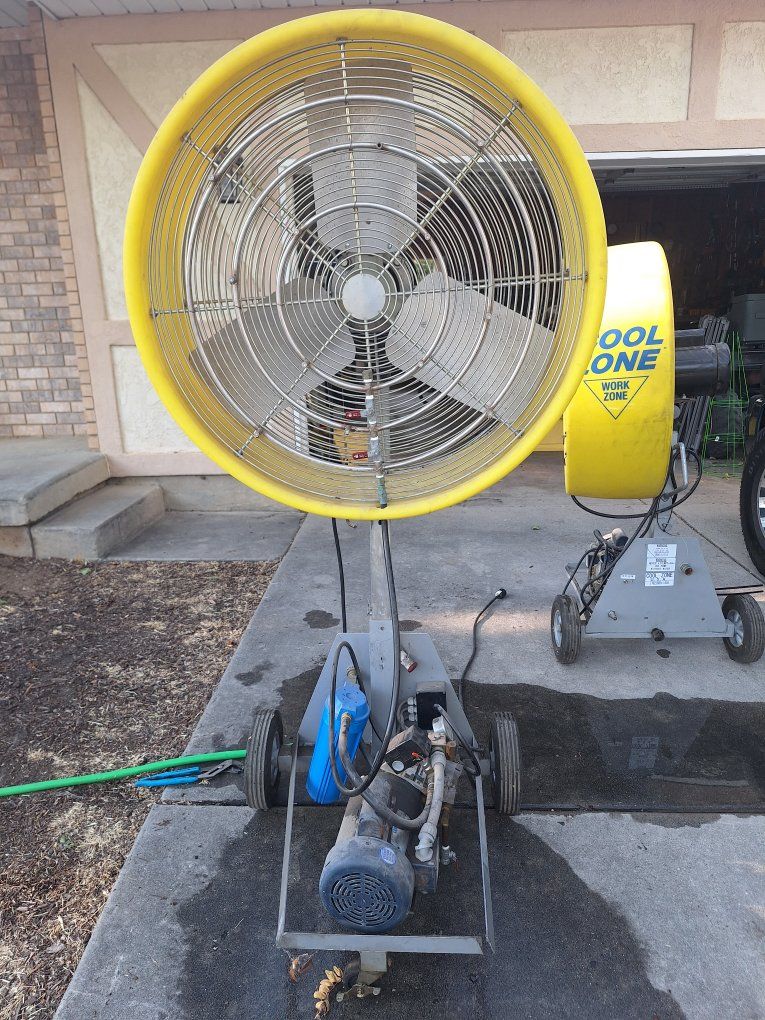 Two Cool Zone Industrial Commercial Portable Misting Fans with Cart Pump