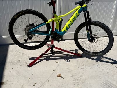 Trek Rail 7 E-Mountain Bike – Size Small
