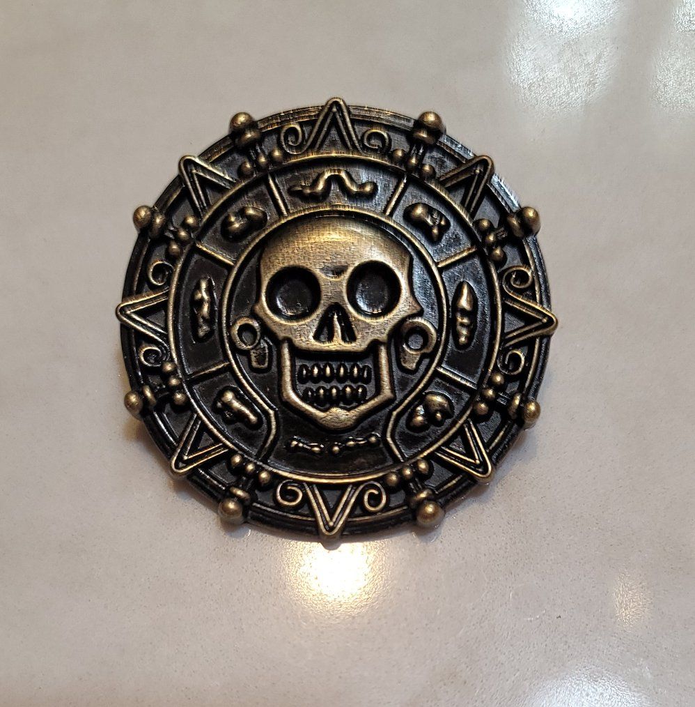 2007 Pirates of the Carribean Medallion Trade Pin