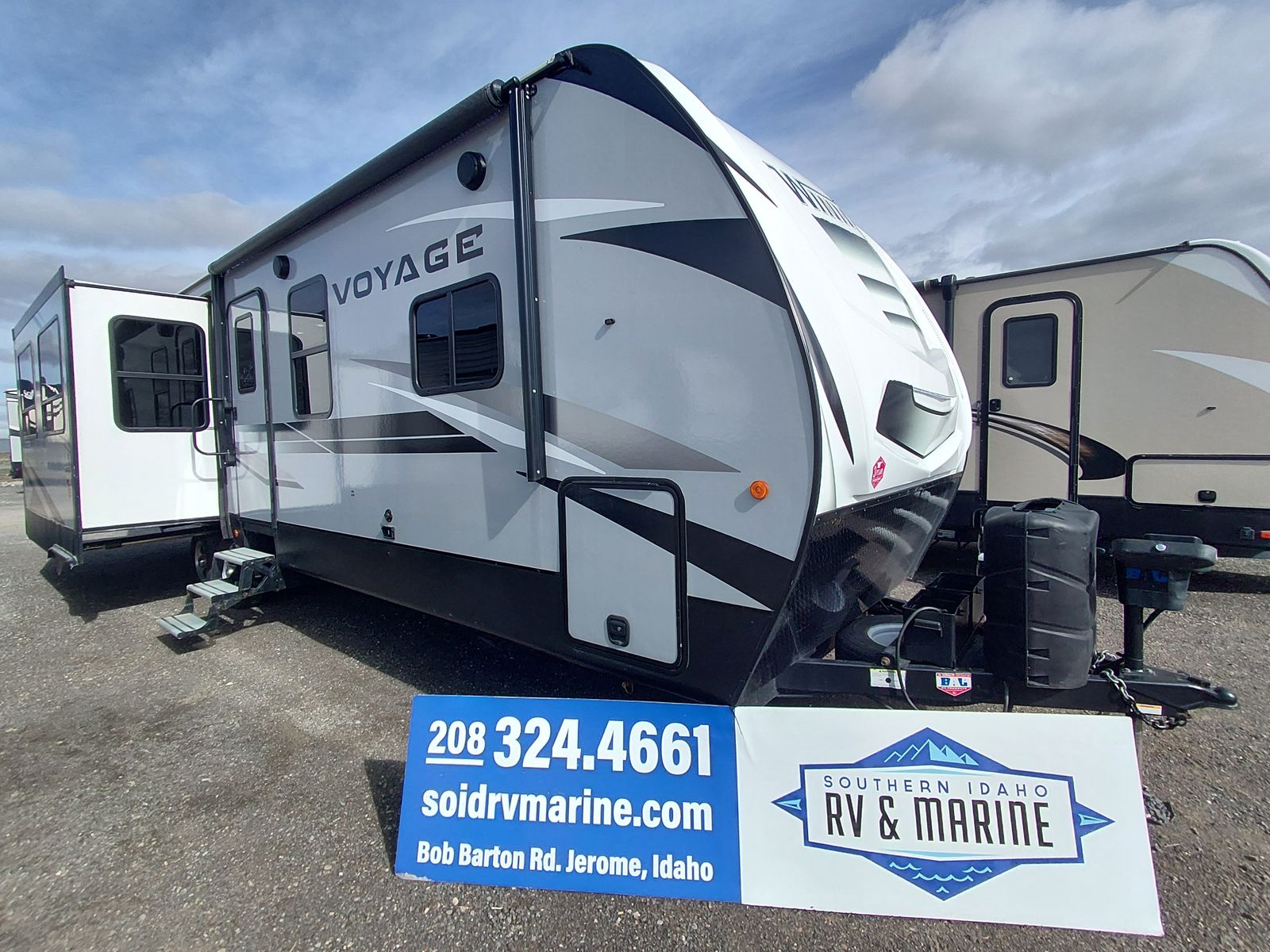2020 VOYAGE-WINNEBAGO 3235RL