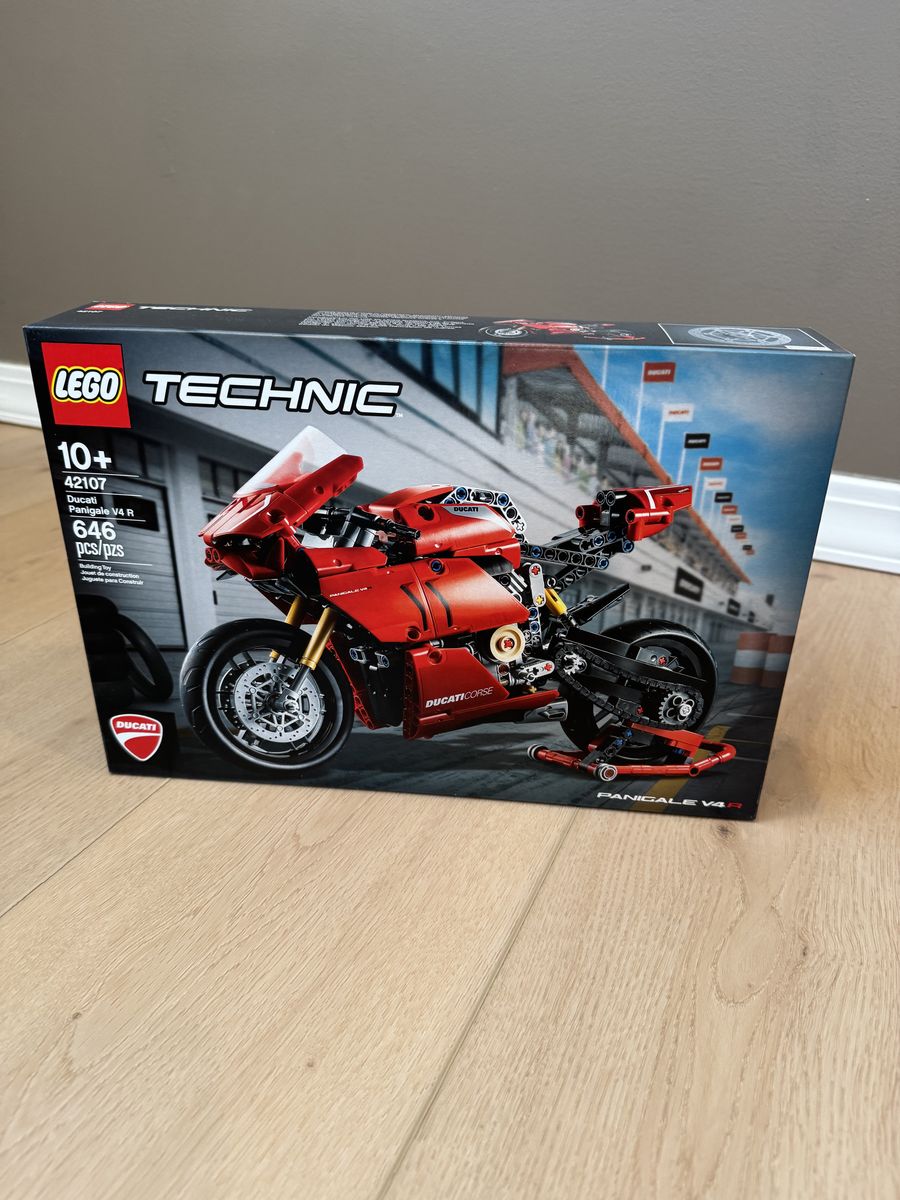 Lego 42107 Ducati Panigale V4 R