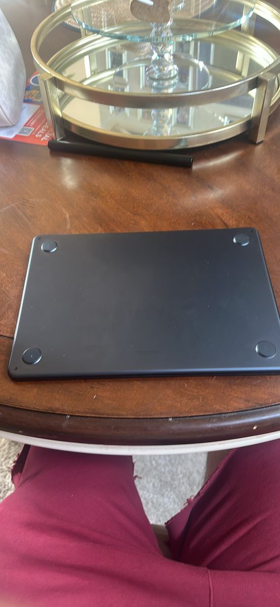 MacBook M4 2025
